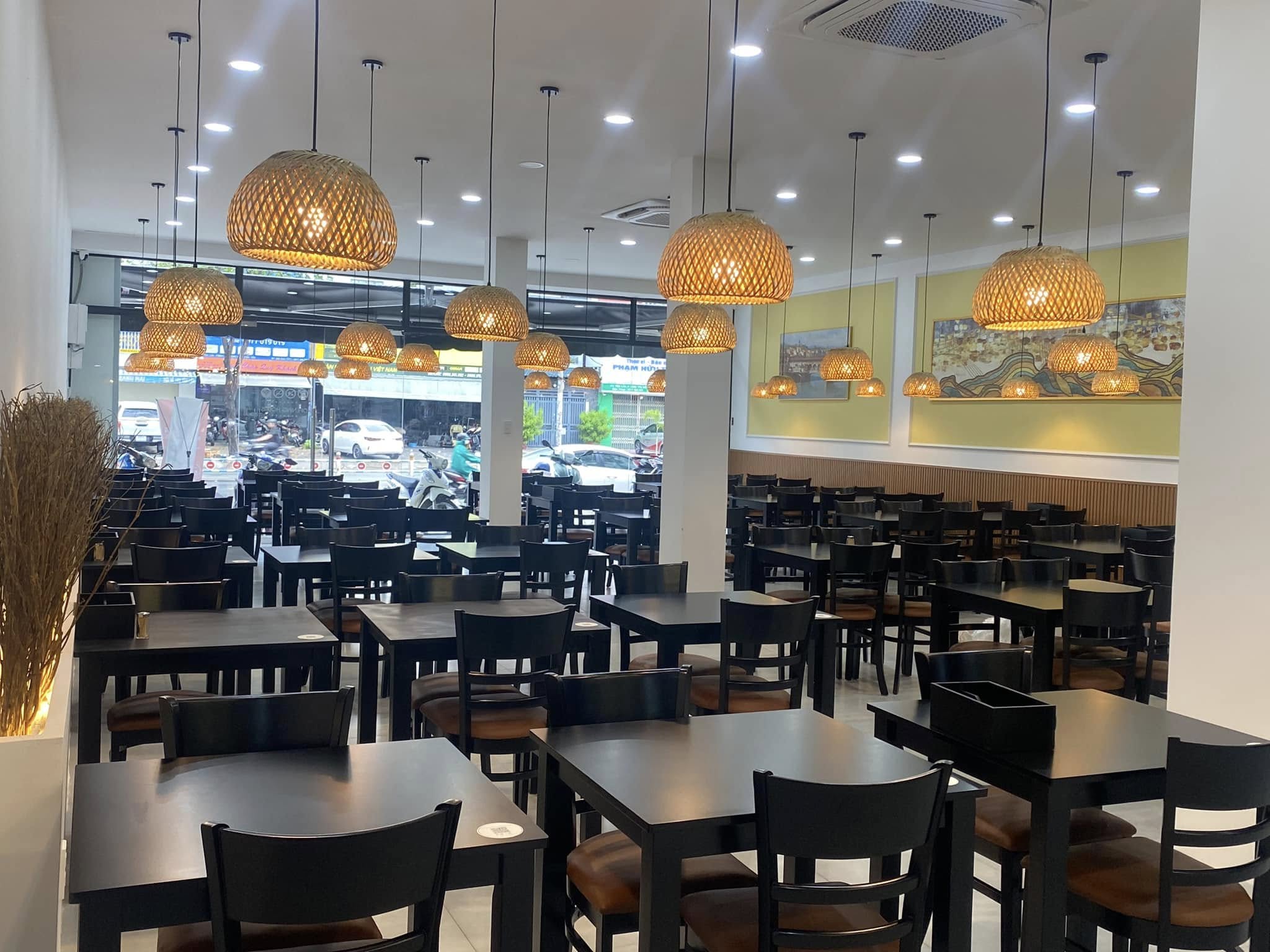NHÀ HÀNG ĂN BEEFTEAK Q7 + TÊN LỬA