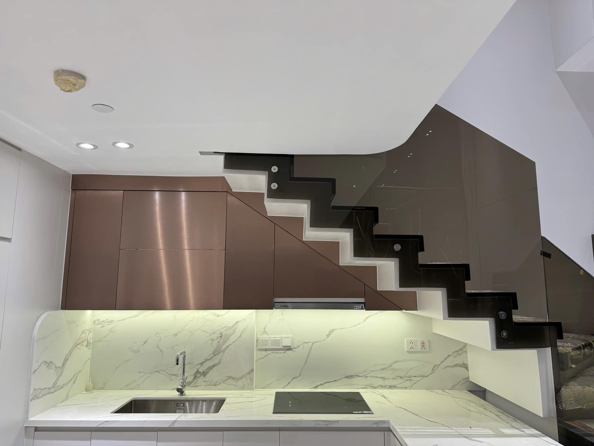 THI CÔNG DUPLEX 200M2 OPERA METROPOLE Q1